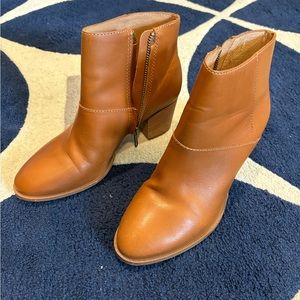 Madewell leather booties- very good condition!